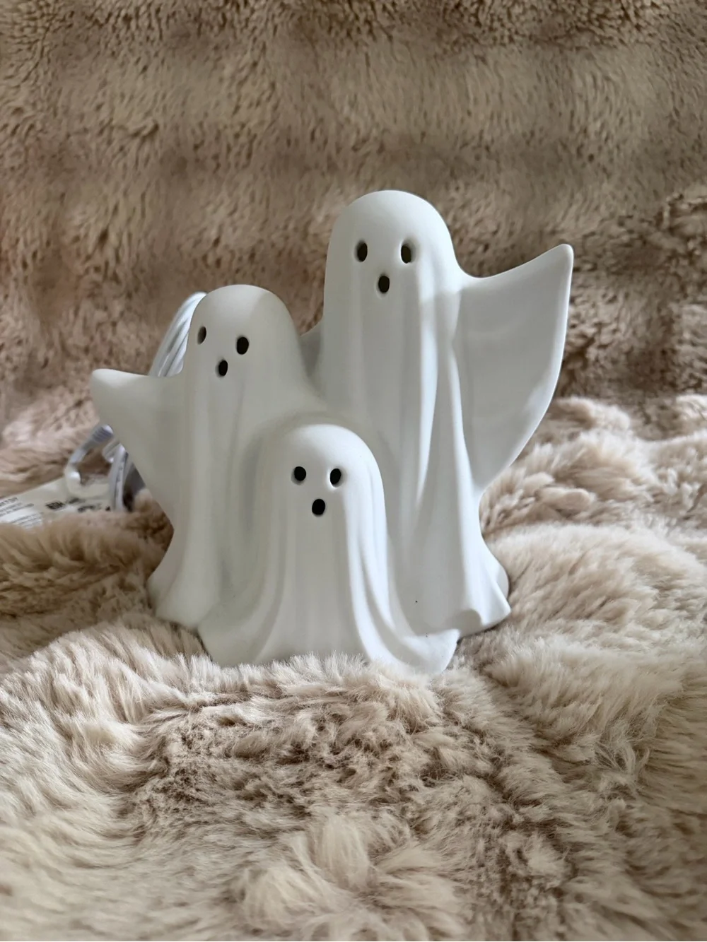 Scentsy Boo Crew 3 ghost element warmer